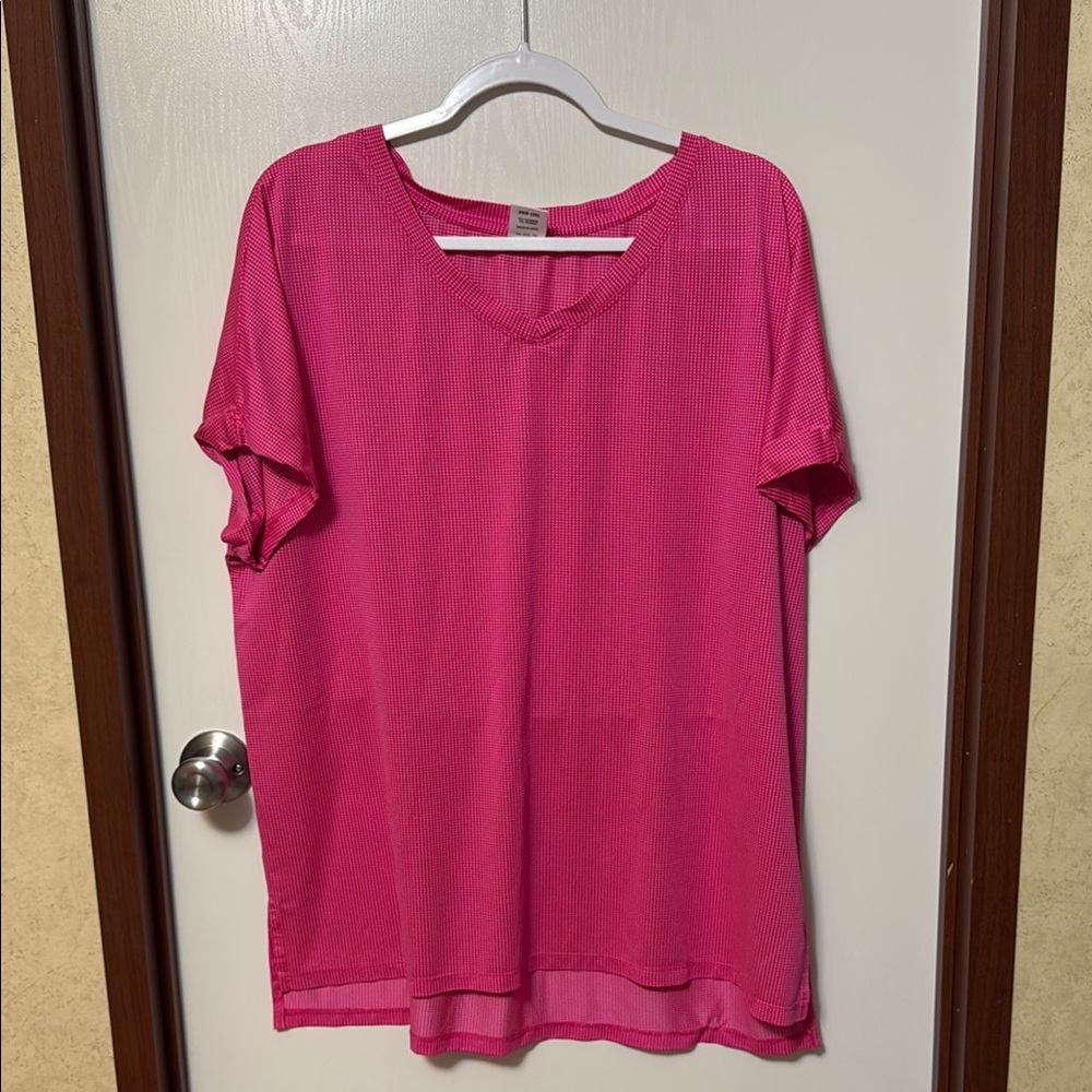 Avis Pink Women's Top Size XXL (20)